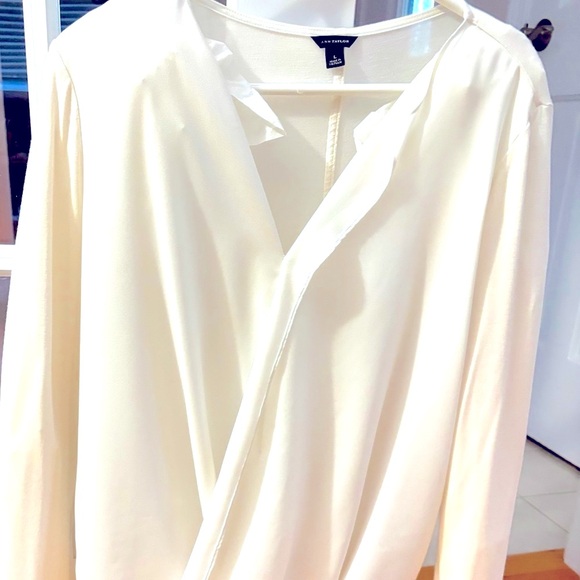 Classic White V-Neck blouse. Lovely, long sleeve. Closet must have. Large. - Picture 4 of 7